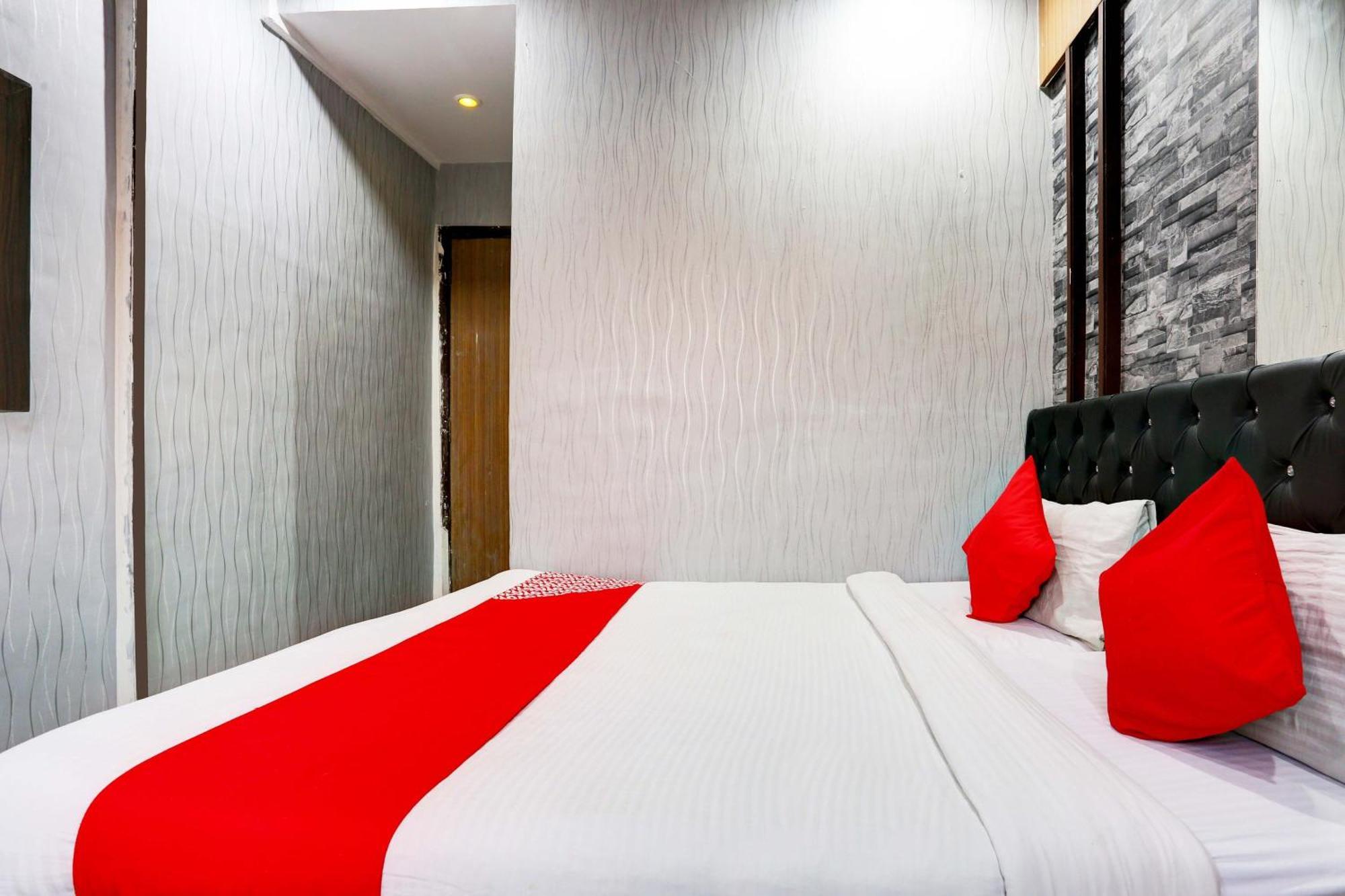 Super Hotel O Yatri Yadgar Navi Mumbai Exterior photo